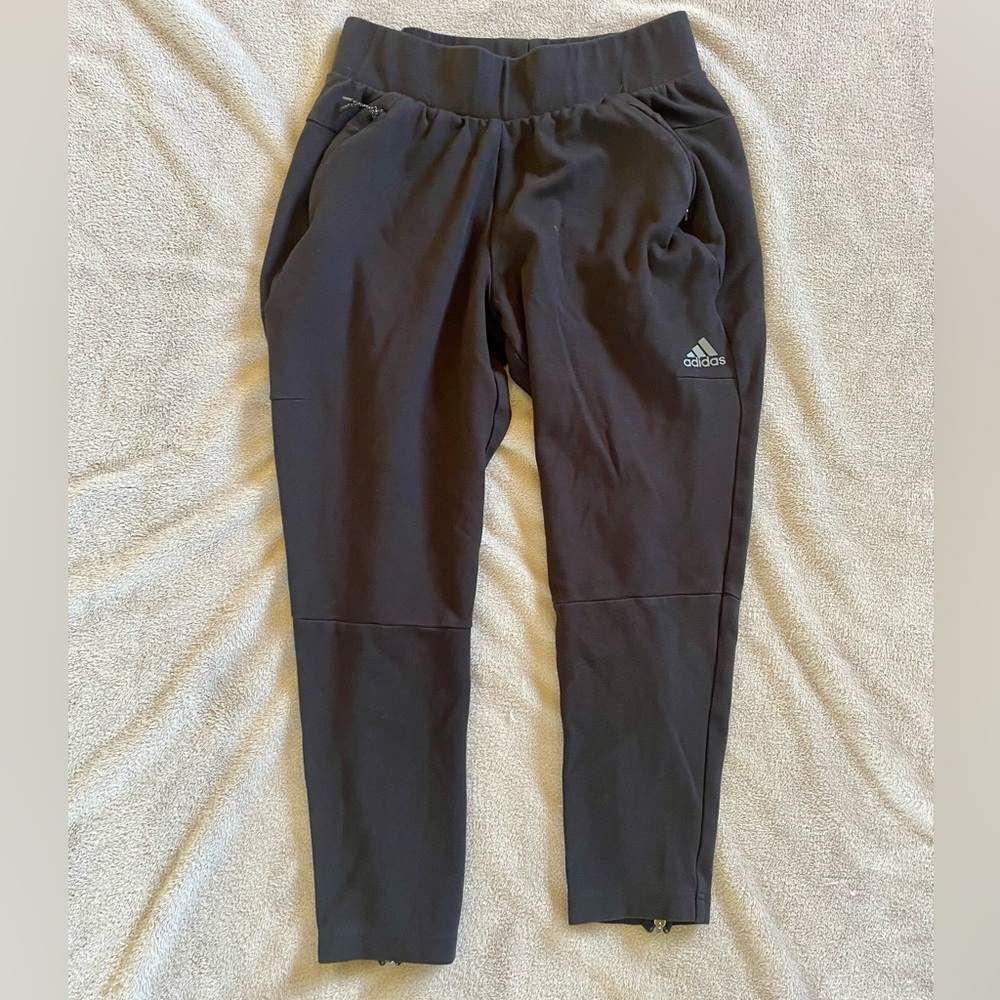 Adidas Women’s Black Joggers 7/8 length, Light Sweatpants Running Size Small